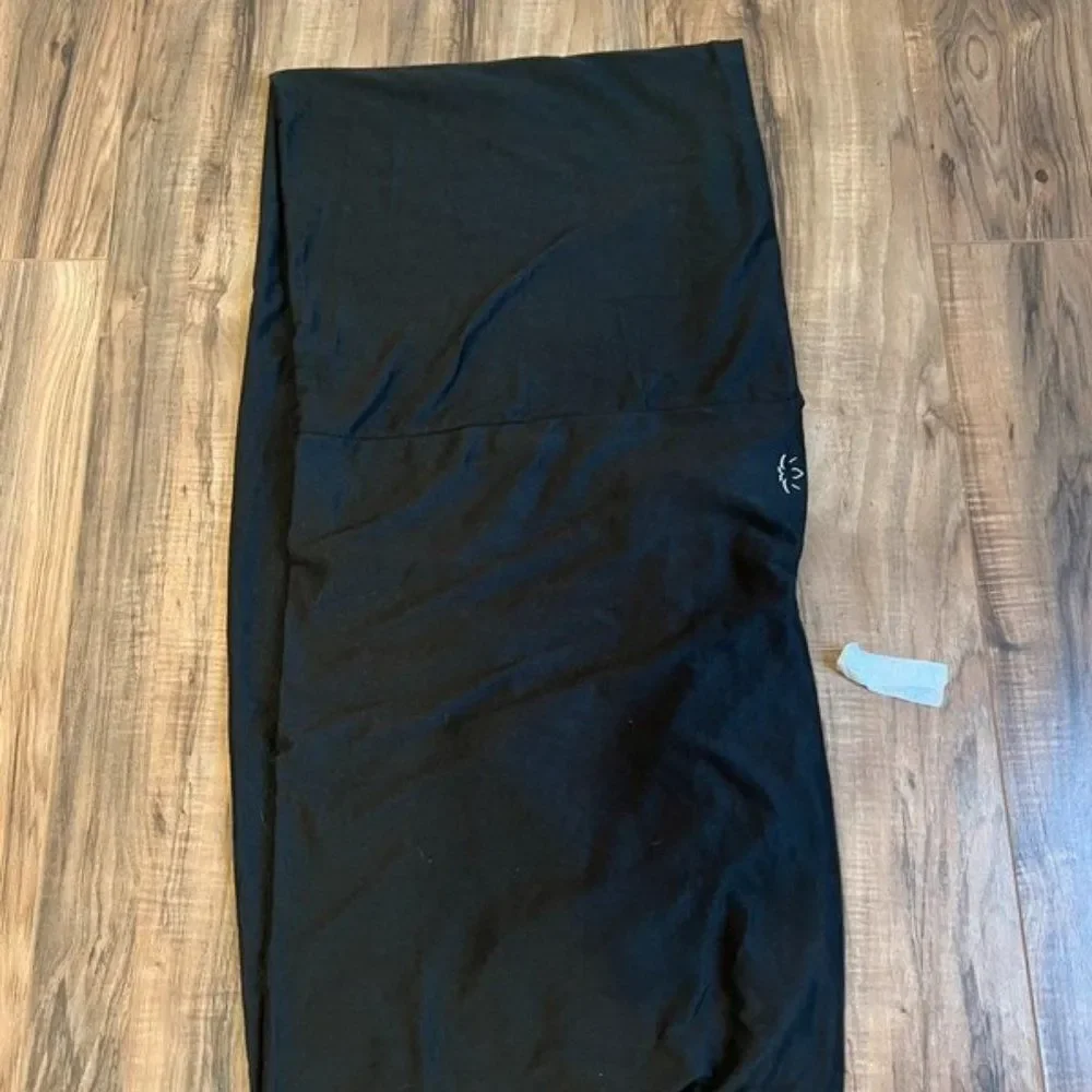 Beyond yoga‎ Fabfitfun black scarf